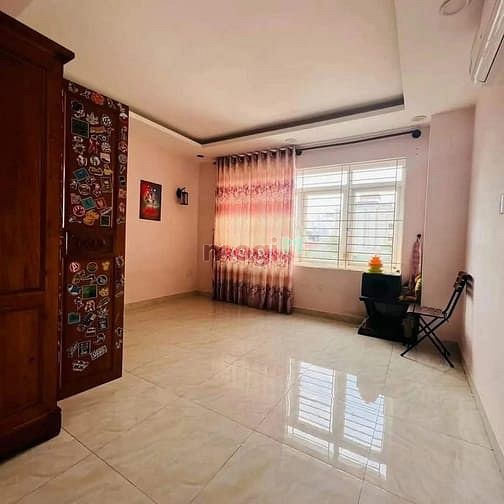 Hình ảnh 🏡11OM2 Lê Văn Sỹ quận 3  Thông tin:  Ngang4,5m#25m 3 tầng sân thượng