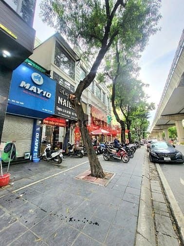 Hình ảnh Hiếm | Bán mặt phố Cầu Giấy | 45m2 X 4 tầng | MT 3.2m | Giá 29.8 tỷ