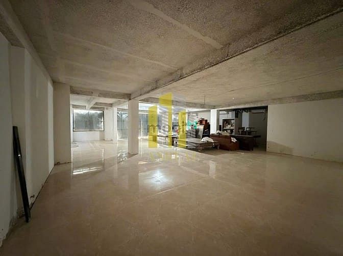 Hình ảnh Tòa Nhà Văn Phòng 6 Lầu Trống Suốt + Thang Máy - DTSD 1800m2