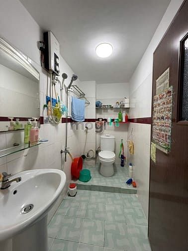 Hình ảnh Ngộp, Cần Bán nhà HXT thông, khu ADC thạch lam
