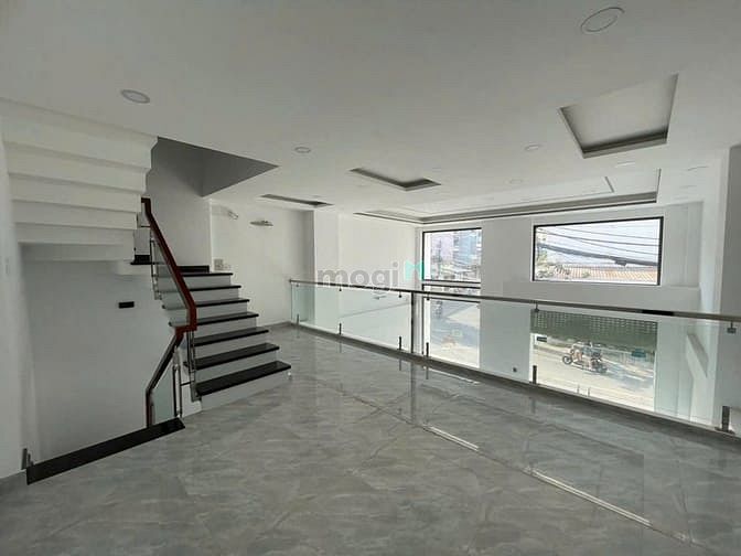 Hình ảnh Cho thuê MTKD ngang 6.5M 3 LẦU 25 TRIỆU
