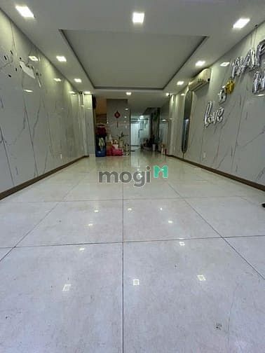 Hình ảnh Phạm Văn Đồng – Bình Thạnh – 6 tầng BTCT – có thang máy – SHR – 13.5 t