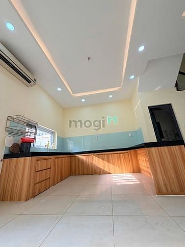 Hình ảnh Chính Chủ Gửi Bán Nhà Phố Liền Kề Khu Dự Án Rosita Đường Nguyễn Thị Tư