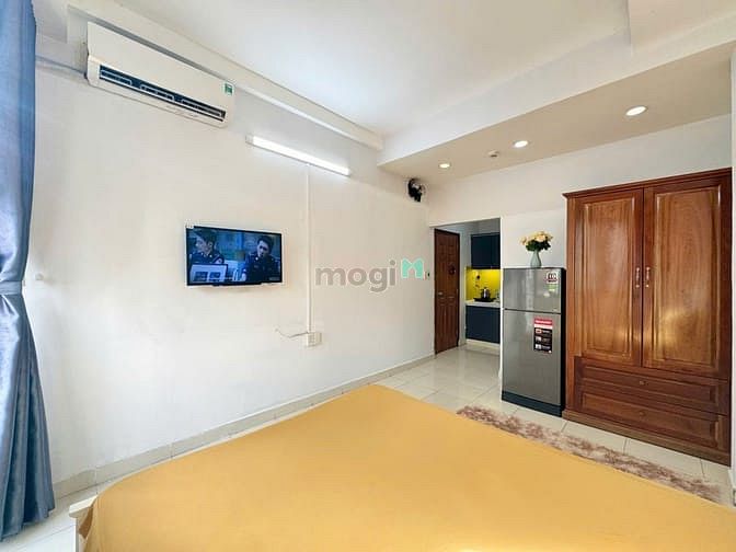 Hình ảnh Mb6623 nạp rút nhanh chóng bancol thoáng mát, nội thất đầy đủ đối diện VN Quốc Tự Quận 10