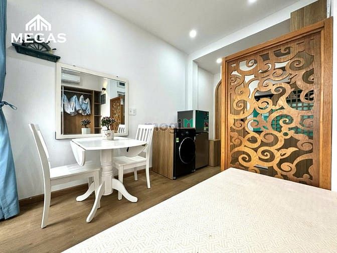 Hình ảnh Căn Hộ Studio - Full Nội Thất - Ban Công Ngay Công Viên Làng Hoa