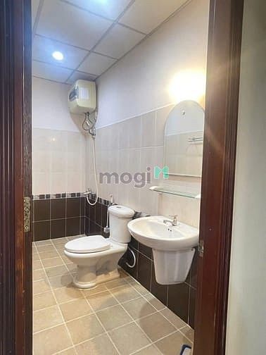 Hình ảnh Chung cư Saigonres, Nguyễn Xí, BT: 90m2, NTCB, 2p ngủ. 13triệu