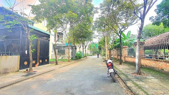 Hình ảnh Bán đất hẻm 230 Lò Lu. Trường Thạnh, Quận 9 - Giá 3.6 tỷ /65m2