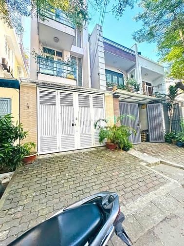Hình ảnh Hàng hiếm - Nhà phố 2 tầng Đường 12m KDC Nam Long Phú Thuận, Quận 7