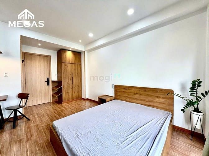 Hình ảnh Căn Hộ Studio - Full Nội Thất - 1PN - Tách Bếp - Ban Công Ngay Emart