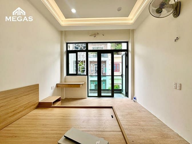 Hình ảnh Căn Hộ - Full Nội Thất - Ban Công - Mới Xây Ngay Công Viên Phần Mềm