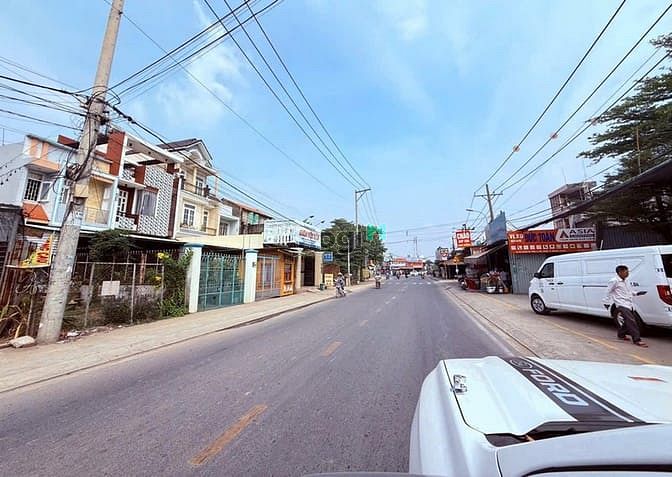 Hình ảnh Chính chủ gửi bán đất mặt tiền Nguyễn Duy Trinh, Phường Long Trường