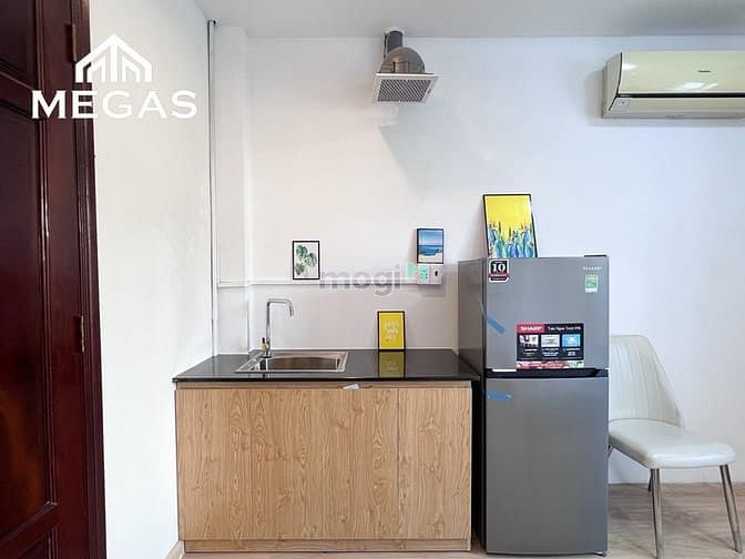 Hình ảnh CHDV Full Nội Thất Gía Cực Tốt, Cửa Sổ Thoáng gần Trần Não
