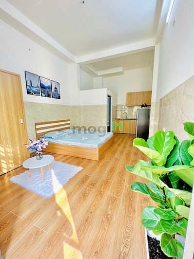 Hình ảnh Cho Thuê Studio - Full Nội Thất - Ban Công Ngay Công Viên Làng Hoa