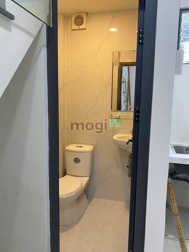 Hình ảnh Nhà sổ hồng riêng hẻm lớn giá chỉ dưới 2 tỷ