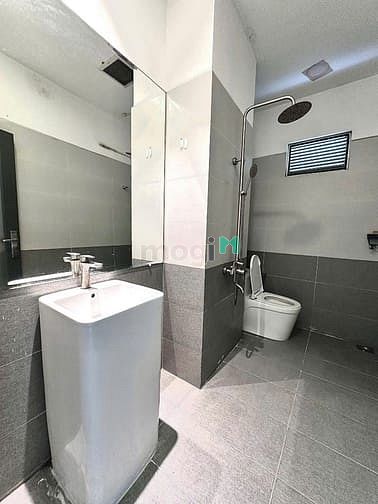 Hình ảnh Căn Hộ Studio - Full Nội Thất - Ban Công Mới Xây Ngay Cộng Hòa