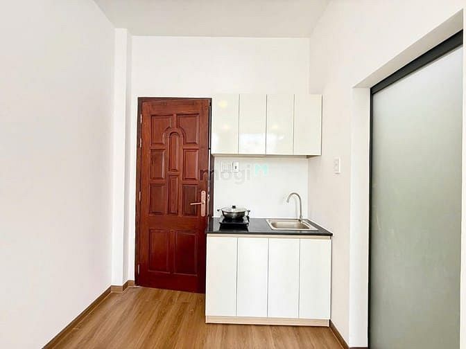 Hình ảnh Căn Hộ Full Nội Thất - Ban Công - Mới Xây Ngay Cộng Hòa