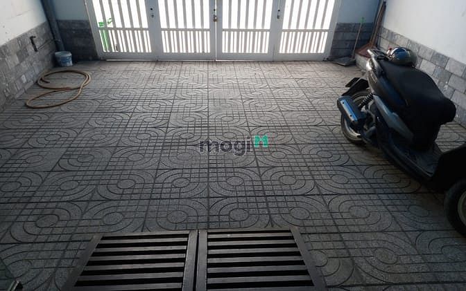 Hình ảnh Đang cần cho thuê căn nhà 1 trệt 2 lầu mặt tiền đường Chương Dương