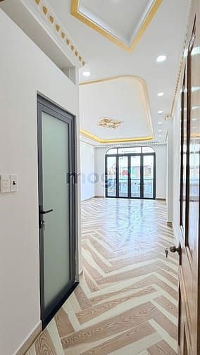 Hình ảnh Cho thuê nhà đẹp mới Bình Phú 1, 28 triệu
