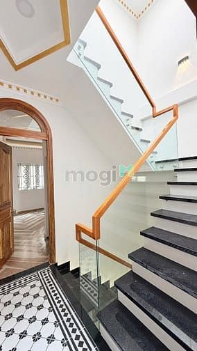 Hình ảnh Cho thuê nhà đẹp mới Bình Phú 1, 28 triệu