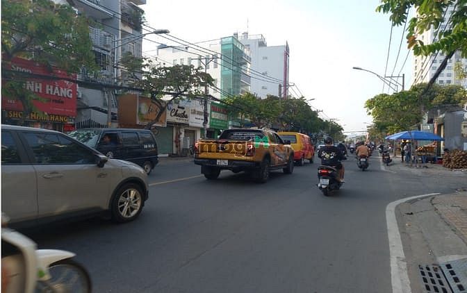 Hình ảnh Cần cho thuê mặt bằng thoáng mặt tiền Đặng Văn Bi (Gần Đại Học K.Trúc)