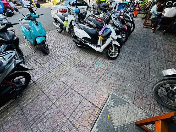 Hình ảnh Cho thuê nhà mới đẹp mặt tiền Bình Phú I, 30 triệu