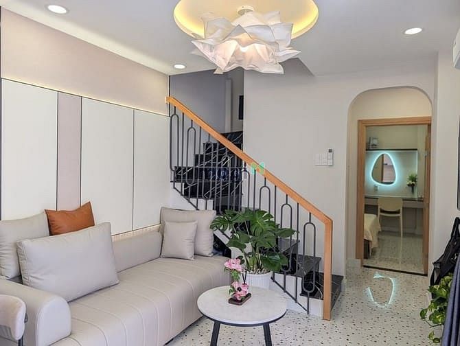 Hình ảnh 🎯 XVNT P15 BT 🏠DTSD 100m2 9 x 4 3 Tầng Đúc 💰 5.9 Tỷ TL