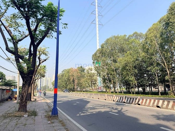 Hình ảnh Chính chủ gửi bán lô đất mặt tiền đường Đồng Văn Cống, Thạnh Mỹ Lợi