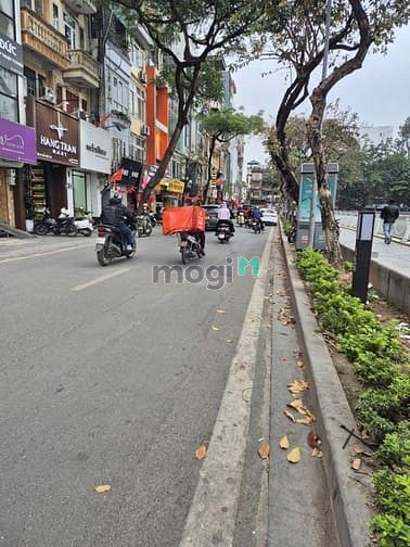 Hình ảnh Bán nhà Mặt Hồ Đắc Di, KD sầm uất. 29.8 TỶ (Thông tin Thật)