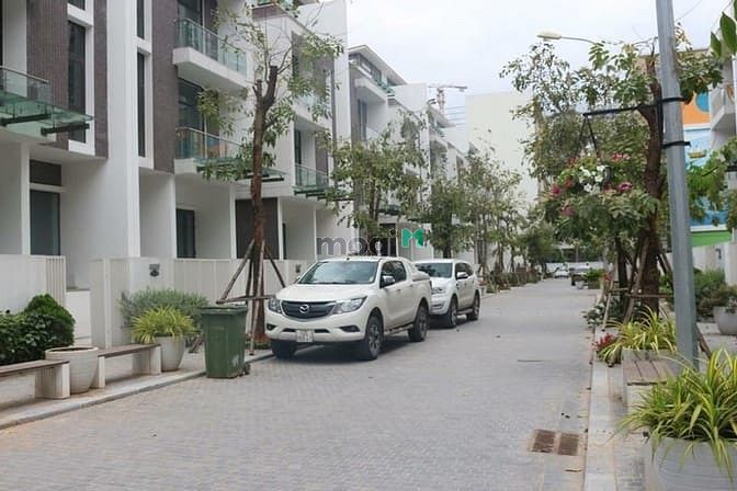 Hình ảnh Cho thuê Biệt Thự 201 Nguyễn Tuân,dt 100m x4 tầng nổi + 1 hầm, mt 6m