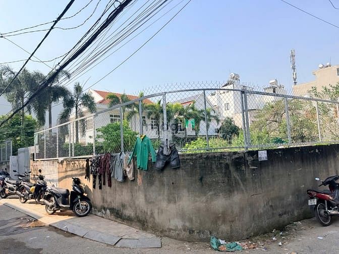 Hình ảnh Chính chủ gửi bán lô đất góc 2 mặt tiền Trần Văn Sắc, P.Thảo Điền