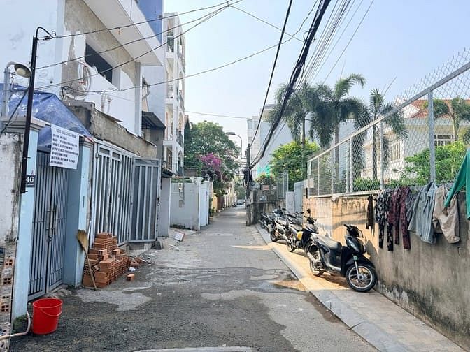 Hình ảnh Chính chủ gửi bán lô đất góc 2 mặt tiền Trần Văn Sắc, P.Thảo Điền