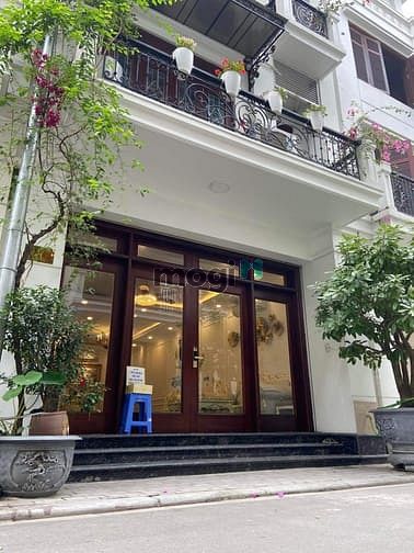 Hình ảnh Cho thuê gấp nhà Liền kề 90 Nguyễn Tuân, Quận Thanh Xuân, dt 75m,5t,mt