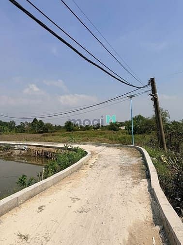 Hình ảnh Chính chủ gửi bán lô đất vườn hẻm ô tô đường Trường Khánh, Long Phước