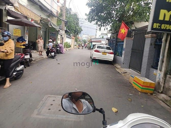 Hình ảnh Nhà  mặt hẻm 30 Lâm Văn bền Q 7. Hẻm 6 m, KDBB tốt. 5*21, hơn 13 tỷ.