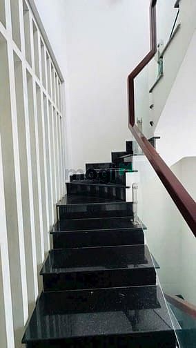 Hình ảnh Nhà  mặt hẻm 30 Lâm Văn bền Q 7. Hẻm 6 m, KDBB tốt. 5*21, hơn 13 tỷ.