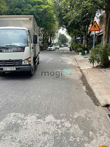 Hình ảnh 🍃💯Đất Đẹp MTNB 14m khu Ao Sen 5x24m xây 1 Hầm 5 tấm CÁCH AEON 1 PHÚT