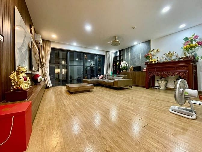 Hình ảnh BÁn gấp CH Iris Garden Trần Hữu Dực DT 135m 3PN Full NT 10,9 tỷ SĐCC