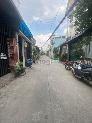 Hình ảnh Bán Nhà 2 Tầng Hẻm Ô Tô Đình Phong Phú - Ngang 6m - 74m² - Giá 6.X Tỷ