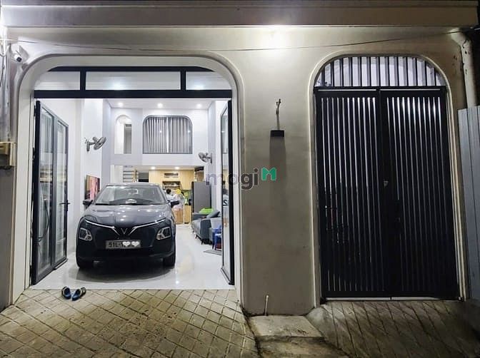 Hình ảnh Bán Nhà 2 Tầng Hẻm Ô Tô Đình Phong Phú - Ngang 6m - 74m² - Giá 6.X Tỷ