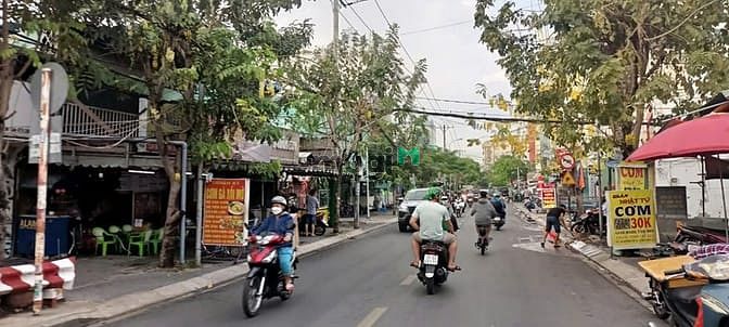 Hình ảnh Nhà 4 tầng mặt tiền đường số Tân quy quận 7. 5*22 chỉ hơn 18 tỷ.