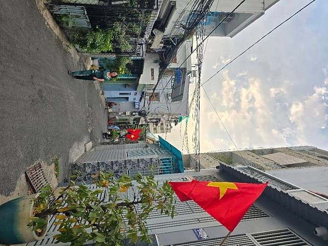 Hình ảnh Nhà đẹp Hồng Bàng ngay cầu vượt Cây Gõ, hẽm xe hơi 5m, 64m2, 5 tầng