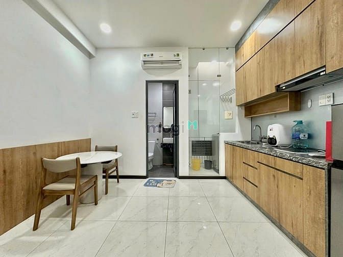 Hình ảnh Studio 40m2 đường 7A Thành Thái, hầm xe thang máy - giặt riêng Quận 10