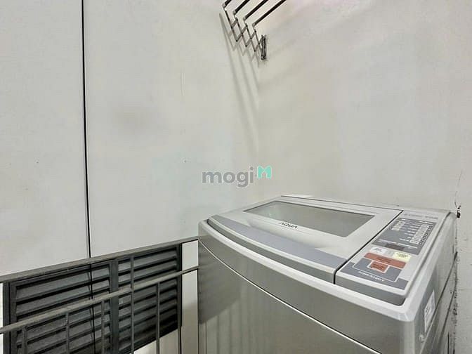 Hình ảnh Studio 40m2 đường 7A Thành Thái, hầm xe thang máy - giặt riêng Quận 10