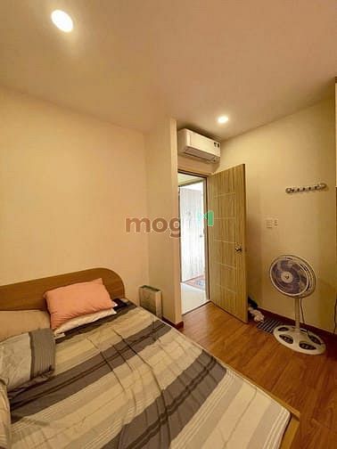 Hình ảnh Chung cư 10A Trần Nhật Duật, Q1: 2PN, 2WC, full nội thất, 11tr5/th