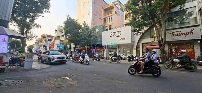 Hình ảnh 5 TẦNG MẶt Tiền đường Lê Văn Sỹ  Đang có Nguồn thu 3O triệu ngang 3,5m