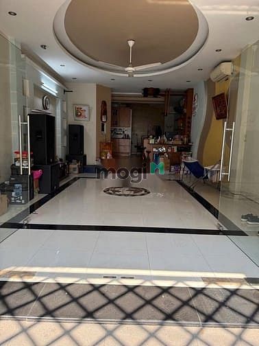 Hình ảnh Cho Thuê Nhà 6X18 3 lầu đường Tô Hiến Thành, Phường 13, Quận 10