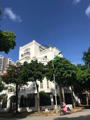 Hình ảnh Cho Thuê Biệt Thự C37 BẮC Hà , 180m x5t, Thang Máy, lô góc , 50tr/th