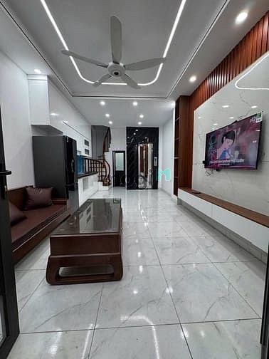 Hình ảnh Lê Trọng Tấn Hà Đông- 5 tầng xây mới cực đẹp- oto đỗ cửa thoải mái
