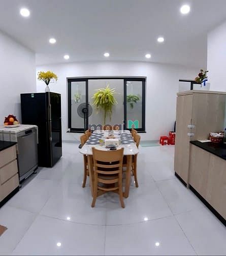 Hình ảnh Chính chủ gửi bán nhà Đường số 13, Phường Phước Bình, vị trí đẹp