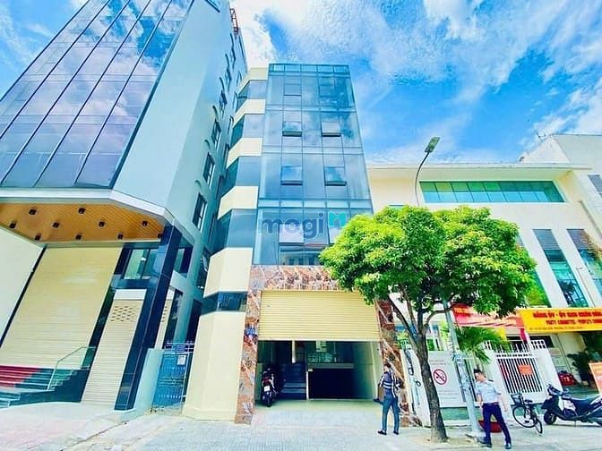 Hình ảnh Cho thuê tòa nhà 57 57A Hồ Hảo Hớn, DT 8x25m, 5 lầu Giá thuê 250 triệu
